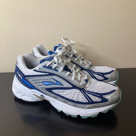 brooks gts size 8
